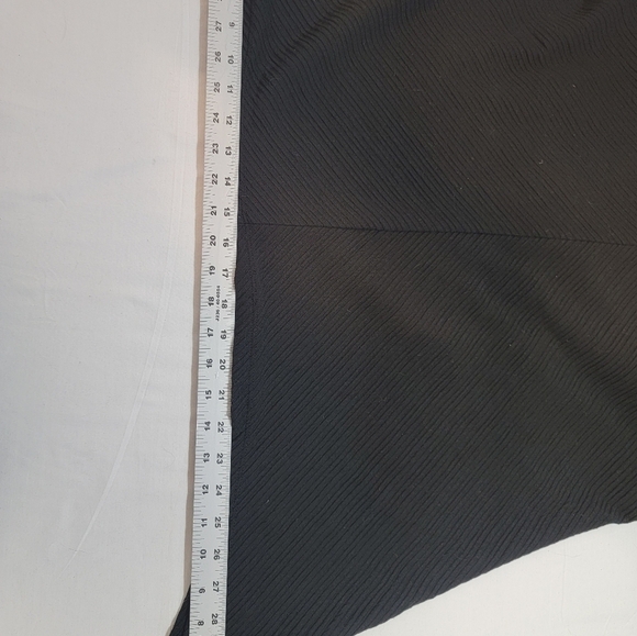 NEW YORK LAUNDRY Women's Size XL Black Sharktooth Hem Cowlneck Top/Tunic - Picture 5 of 10